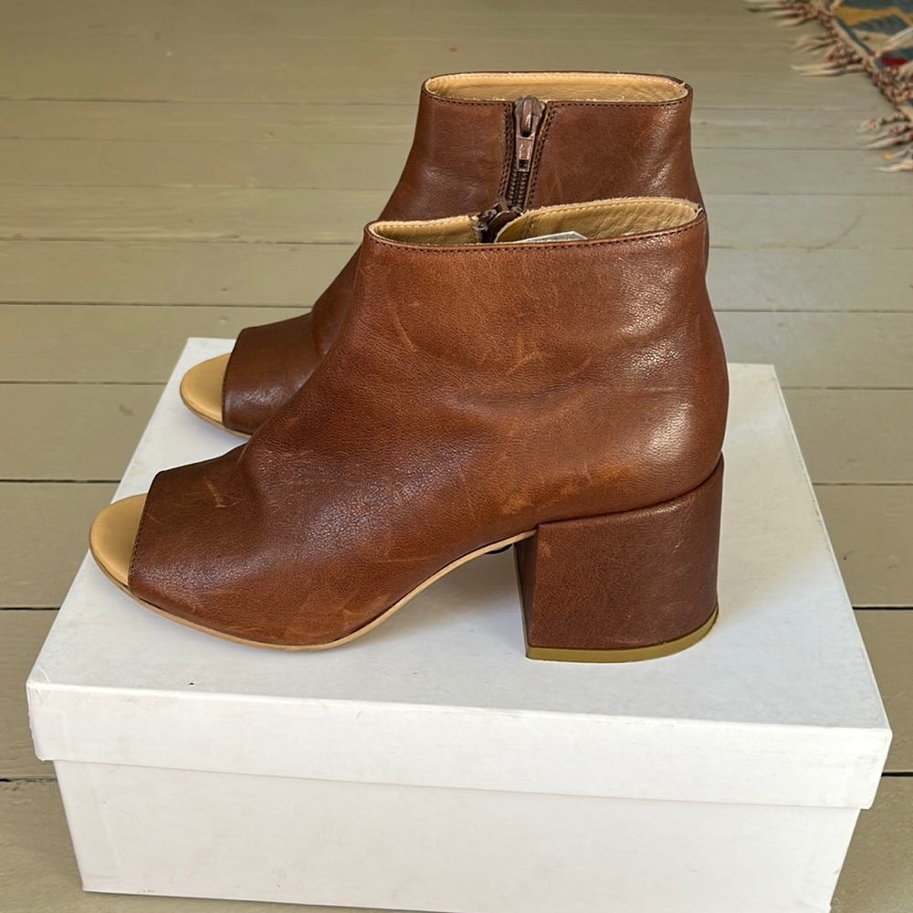 MM6 Margiela Leather Peeptoe Heel Bootie size  IT 37